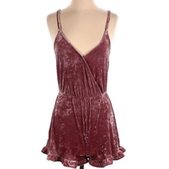 Kendall & Kylie Pants - Womens Kendall & Kylie crushed velvet Dark Mauve pink romper ruffle strappy